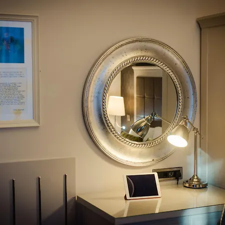 Isaacs Hotel Cork