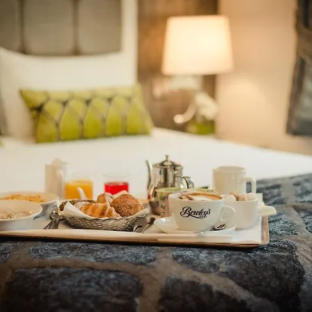 Hotel Isaacs Cork