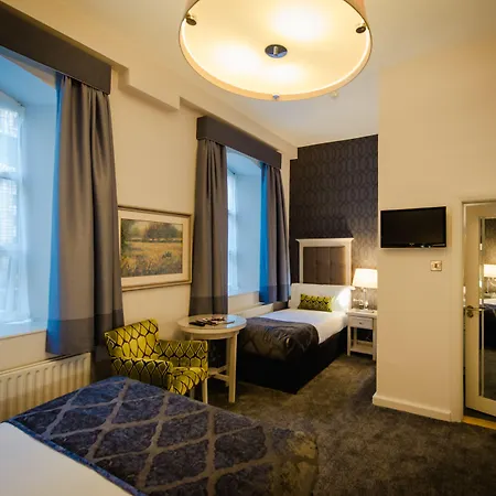Isaacs Hotel Cork