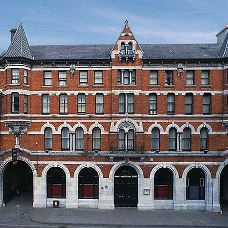 Isaacs 3* Cork