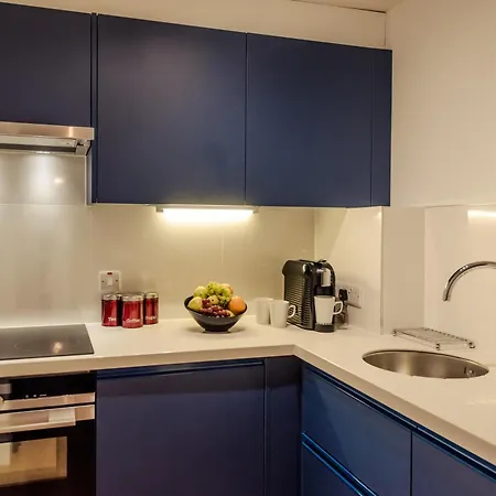 Отель Isaacs Корк