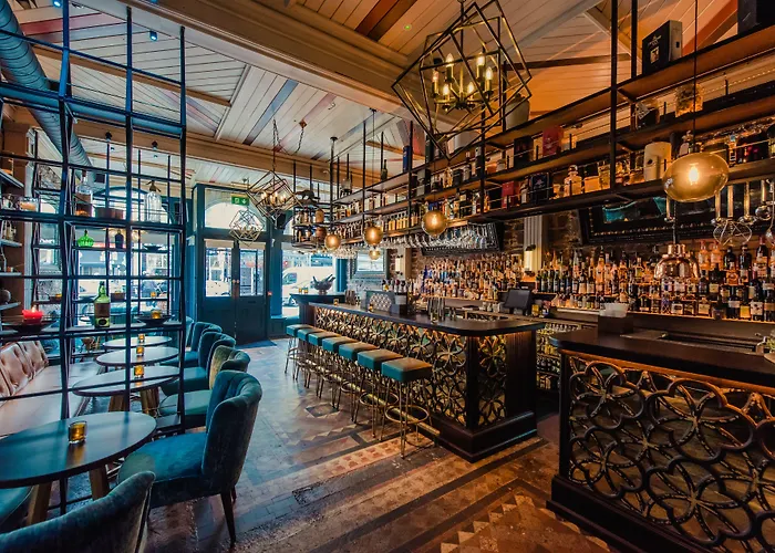 Isaacs Отель 3*